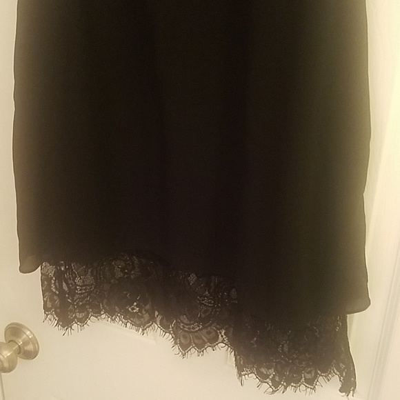 Sexy and chic black top - Picture 3 of 3